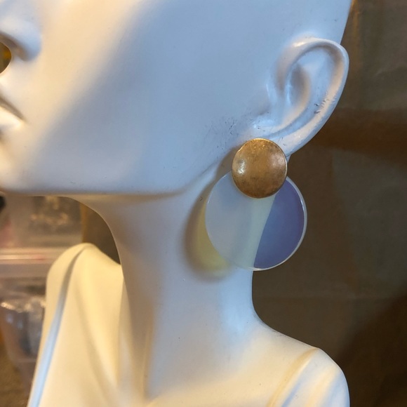 Two pairs Brass Acrylic Earring - Picture 5 of 8